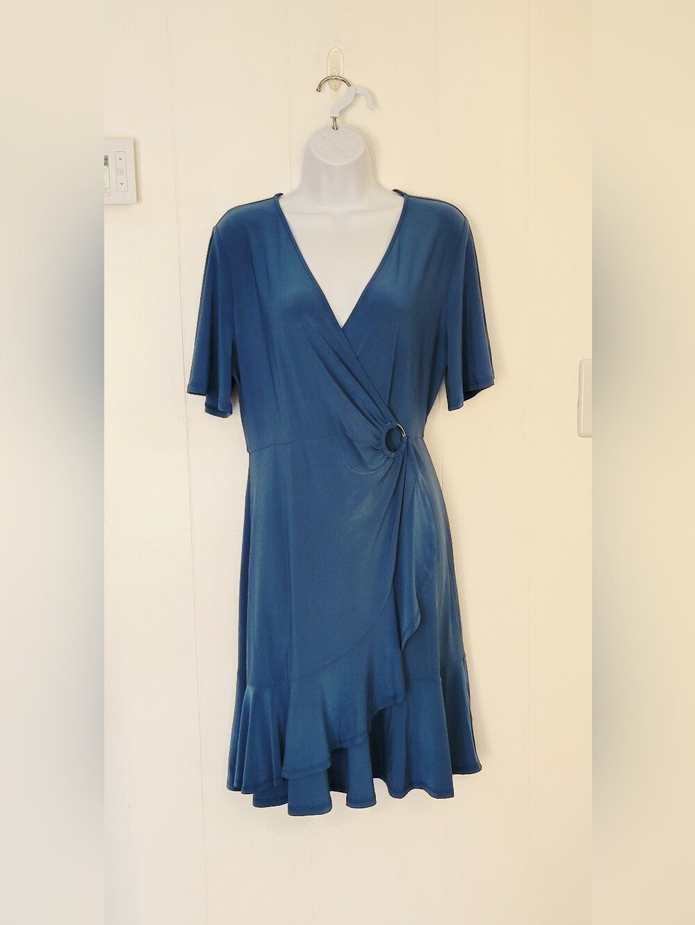 Gilli Teal Wrap Midi Dress with Ring Accent